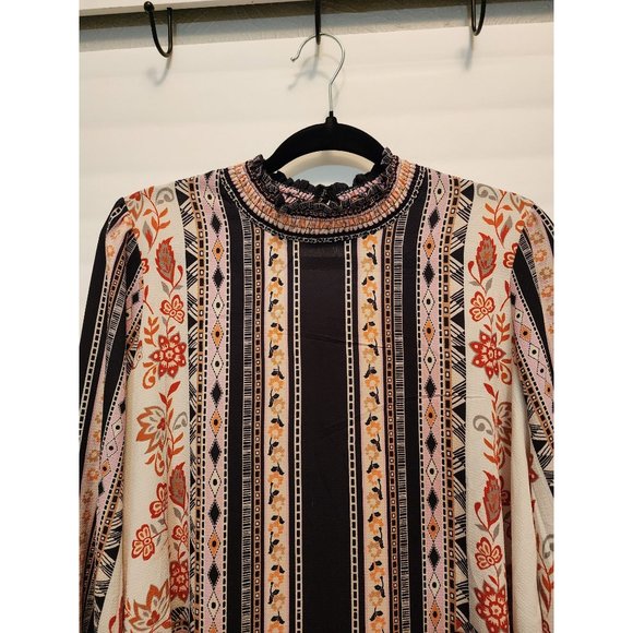 Vici Floral Bohemian Style Top Size XL - Picture 2 of 9